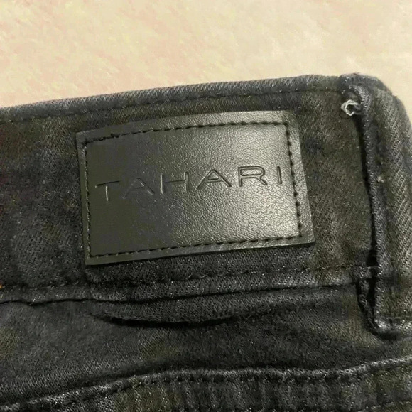 Tahari Women’s Skinny Black Stretch Jeans 5 pockets straight legs size 8/29 - Picture 8 of 9